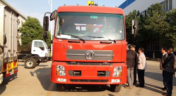 徐工6噸隨車(chē)吊配置-廠(chǎng)家-參數(shù)