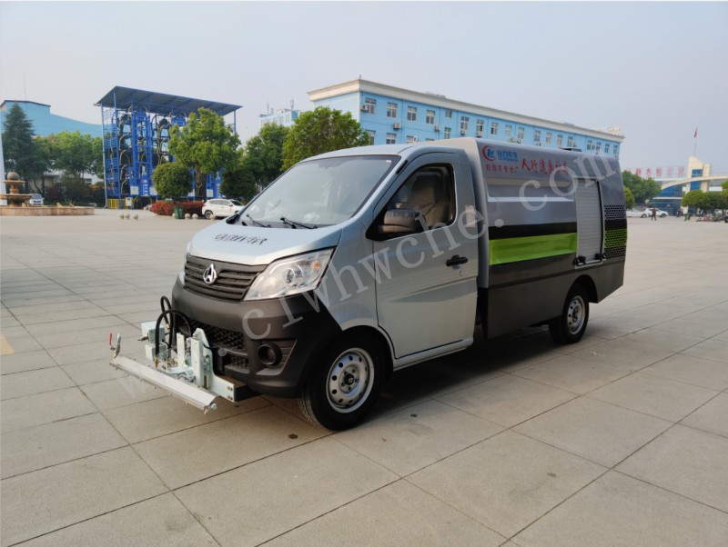 長(zhǎng)安路面清洗車(chē)價(jià)格 1.5方路面清洗車(chē)報(bào)價(jià) 藍(lán)牌路面養(yǎng)護(hù)車(chē)廠(chǎng)家