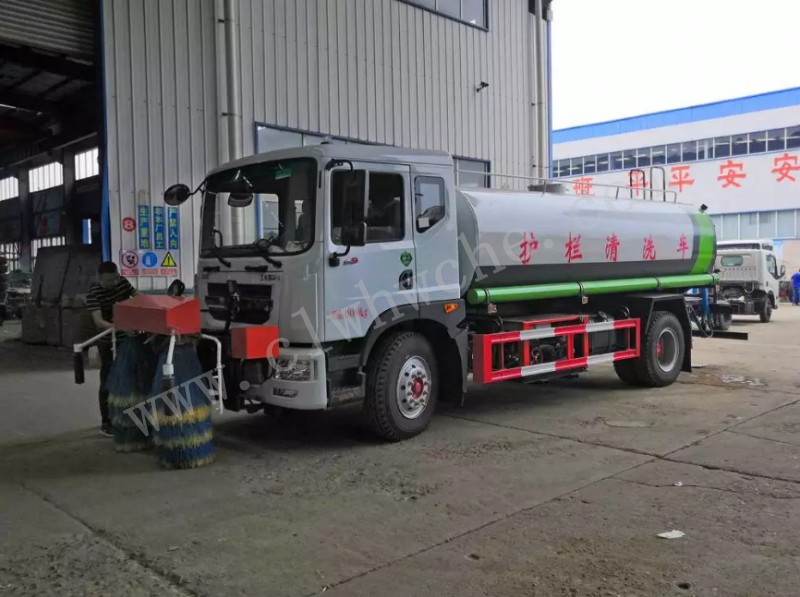 東風(fēng)D9型10方前置護(hù)欄清洗車(chē)廠(chǎng)家 高速護(hù)欄清洗車(chē)價(jià)格 報(bào)價(jià)