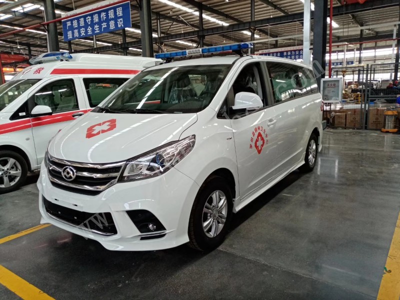 大通G10轉(zhuǎn)運(yùn)型救護(hù)車(chē)