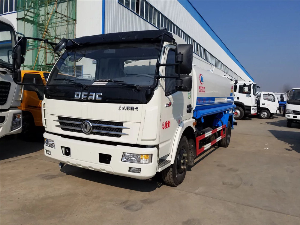 25臺(tái)消防灑水車(chē)出口緬甸發(fā)車(chē)儀式隆重舉行 25臺(tái)消防灑水車(chē)出口緬甸發(fā)車(chē)儀式隆重舉行