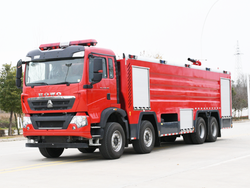 重汽豪沃25噸水罐消防車(chē)