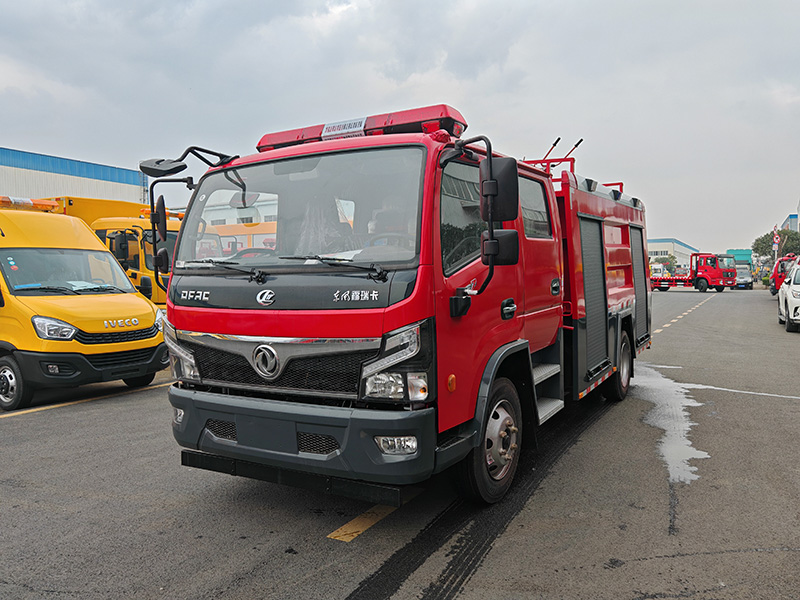 （國(guó)六）東風(fēng)大福瑞卡5噸水罐消防車(chē)