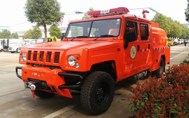 森林消防灑水車(chē)
